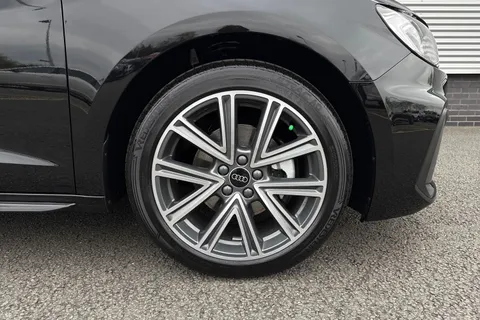 Audi A1 1.0 TFSI 30 S line Sportback S Tronic Euro 6 (s/s) 5dr Thumbnail #10