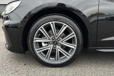 Audi A1 1.0 TFSI 30 S line Sportback S Tronic Euro 6 (s/s) 5dr Thumbnail #13