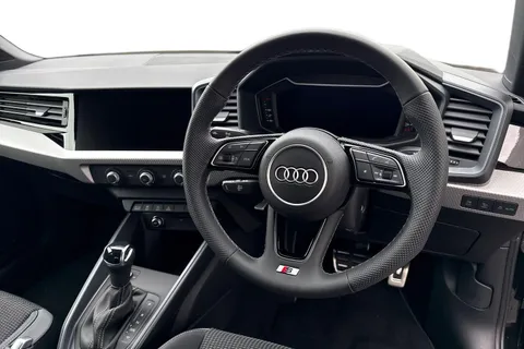 Audi A1 1.0 TFSI 30 S line Sportback S Tronic Euro 6 (s/s) 5dr Thumbnail #18