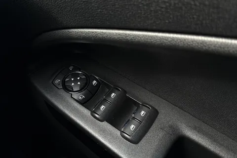 LA19DJD Ford Ecosport 1.0T EcoBoost ST-Line Euro 6 (s/s) 5dr Thumbnail #19