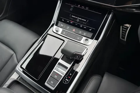 KT25ZDU Audi Q7 SUV  Black Edition 50 TDI quattro 286 PS tiptronic Thumbnail #24