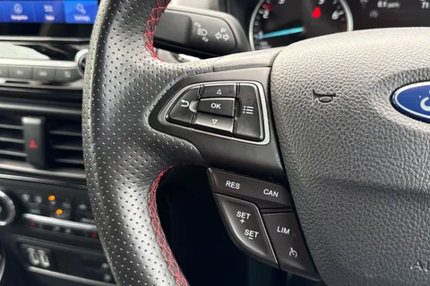 LA19DJD Ford Ecosport 1.0T EcoBoost ST-Line Euro 6 (s/s) 5dr Thumbnail #37