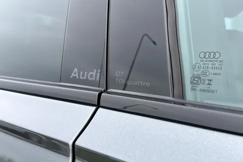 KT25ZDU Audi Q7 SUV  Black Edition 50 TDI quattro 286 PS tiptronic Thumbnail #46