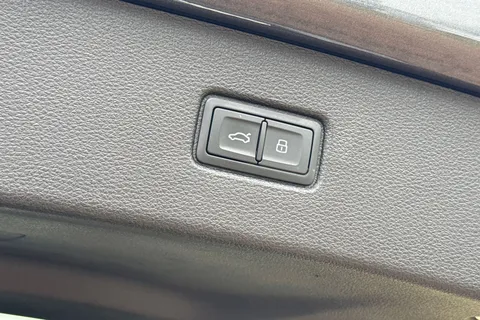 KT25ZDU Audi Q7 SUV  Black Edition 50 TDI quattro 286 PS tiptronic Thumbnail #48