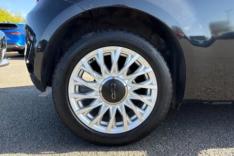 WO21AHU FIAT 500 1.0 MHEV Lounge Euro 6 (s/s) 3dr Thumbnail #12