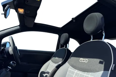 WO21AHU FIAT 500 1.0 MHEV Lounge Euro 6 (s/s) 3dr Thumbnail #17