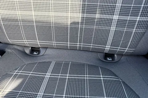 WO21AHU FIAT 500 1.0 MHEV Lounge Euro 6 (s/s) 3dr Thumbnail #31