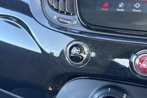 WO21AHU FIAT 500 1.0 MHEV Lounge Euro 6 (s/s) 3dr Thumbnail #47