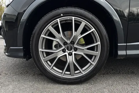 LS75EWR Audi Q3 Black Edition 35 TFSI 150 PS S tronic Thumbnail #11