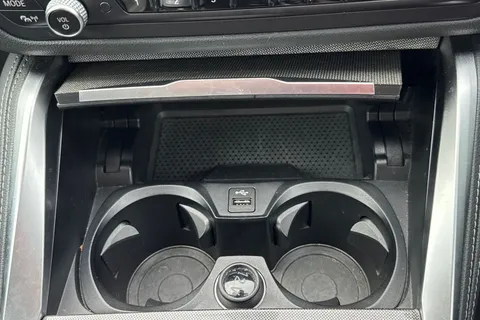 DX71HJE BMW 4 Series 2.0 430i M Sport Pro Edition Auto Euro 6 (s/s) 2dr Thumbnail #62