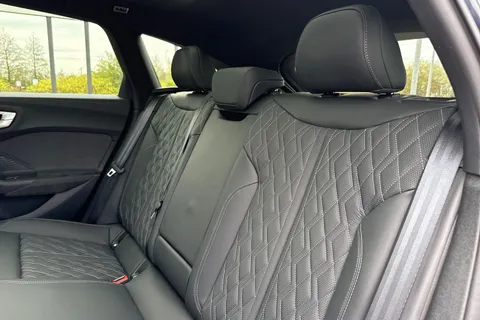 DK75WNU Audi S5 Avant Edition 1 TFSI  367 PS S tronic Thumbnail #20