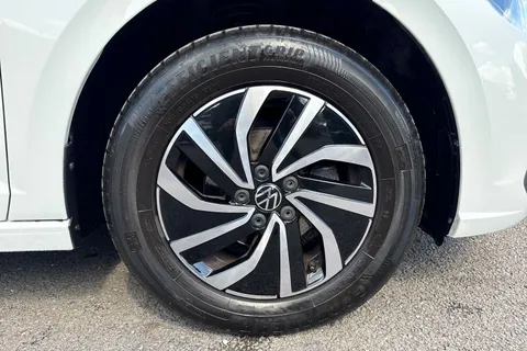 CX22YSN Volkswagen Polo 1.0 TSI Life 5dr Thumbnail #11