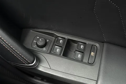 KY74HVT CUPRA Formentor 1.5 TSI V2 DSG Euro 6 (s/s) 5dr Thumbnail #19