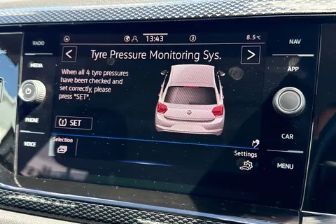 CX22YSN Volkswagen Polo 1.0 TSI Life 5dr Thumbnail #48