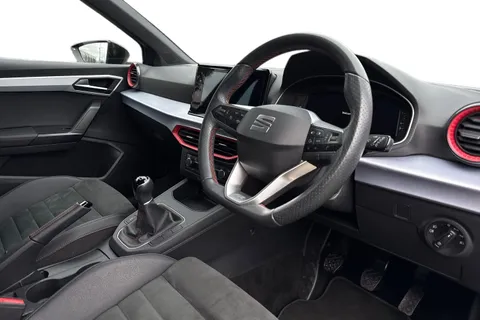 DA23MUU SEAT Ibiza 1.0 TSI FR Sport Euro 6 (s/s) 5dr Thumbnail #14