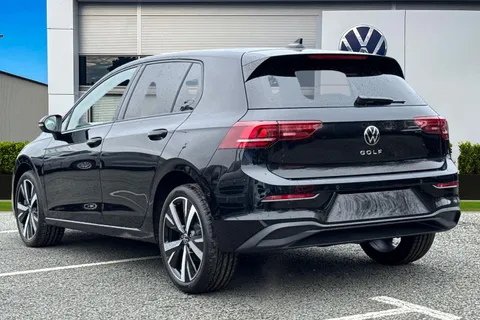  Volkswagen Golf 2.0 TDI Match Euro 6 (s/s) 5dr Thumbnail #3