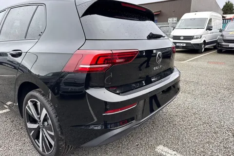  Volkswagen Golf 2.0 TDI Match Euro 6 (s/s) 5dr Thumbnail #8