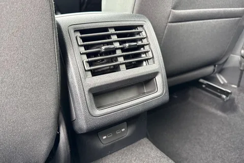  Volkswagen Golf 2.0 TDI Match Euro 6 (s/s) 5dr Thumbnail #34