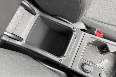  Volkswagen Golf 2.0 TDI Match Euro 6 (s/s) 5dr Thumbnail #40