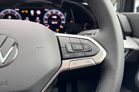  Volkswagen Golf 2.0 TDI Match Euro 6 (s/s) 5dr Thumbnail #43