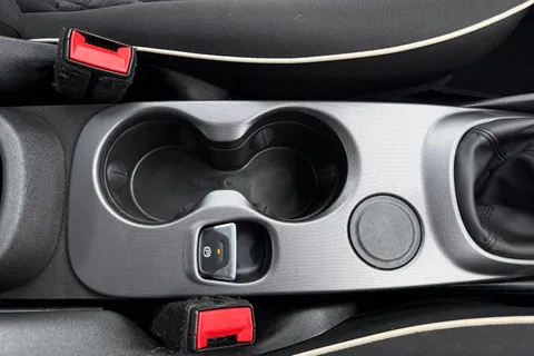 YT19HYD FIAT 500X 1.0 FireFly Turbo MultiAir City Cross Euro 6 (s/s) 5dr Thumbnail #52