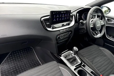 DC25JPY Kia Xceed 1.5 T-GDi GT-Line Euro 6 (s/s) 5dr Thumbnail #10