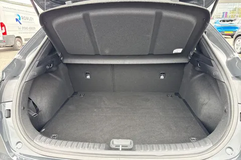 DC25JPY Kia Xceed 1.5 T-GDi GT-Line Euro 6 (s/s) 5dr Thumbnail #11