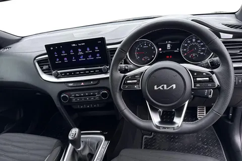 DC25JPY Kia Xceed 1.5 T-GDi GT-Line Euro 6 (s/s) 5dr Thumbnail #14