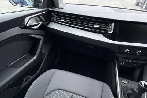 MD74GNK Audi A1 Sport 25 TFSI  95 PS 5-speed Thumbnail #21