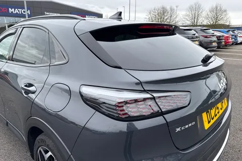 DC25JPY Kia Xceed 1.5 T-GDi GT-Line Euro 6 (s/s) 5dr Thumbnail #32