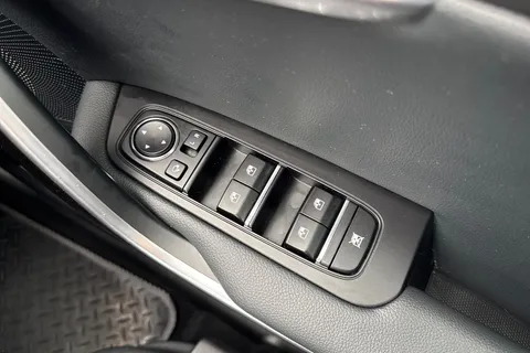 DC25JPY Kia Xceed 1.5 T-GDi GT-Line Euro 6 (s/s) 5dr Thumbnail #45