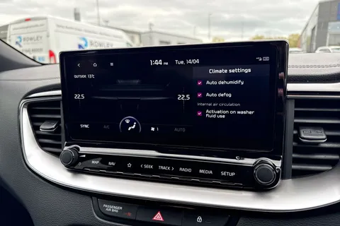 DC25JPY Kia Xceed 1.5 T-GDi GT-Line Euro 6 (s/s) 5dr Thumbnail #54