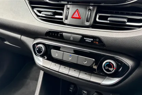 EN70BWE Hyundai I30 1.0 T-GDi MHEV SE Connect Euro 6 (s/s) 5dr Thumbnail #23