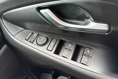 EN70BWE Hyundai I30 1.0 T-GDi MHEV SE Connect Euro 6 (s/s) 5dr Thumbnail #39