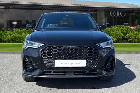 LM75JUY Audi Q3 Black Edition 35 TFSI  150 PS S tronic Thumbnail #6