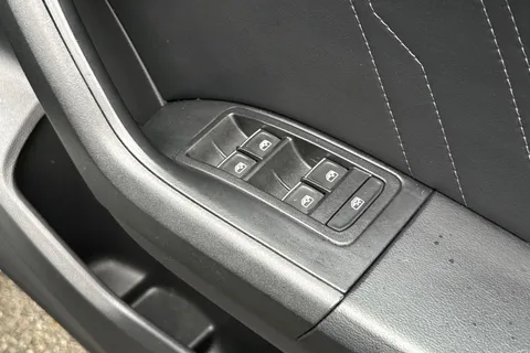 GX72XYJ SEAT Ateca 1.5 TSI EVO FR Sport Euro 6 (s/s) 5dr Thumbnail #24