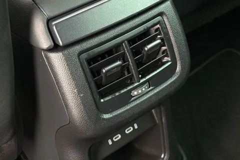 GX72XYJ SEAT Ateca 1.5 TSI EVO FR Sport Euro 6 (s/s) 5dr Thumbnail #36