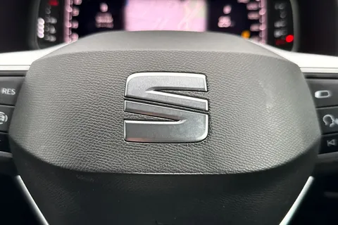 GX72XYJ SEAT Ateca 1.5 TSI EVO FR Sport Euro 6 (s/s) 5dr Thumbnail #38