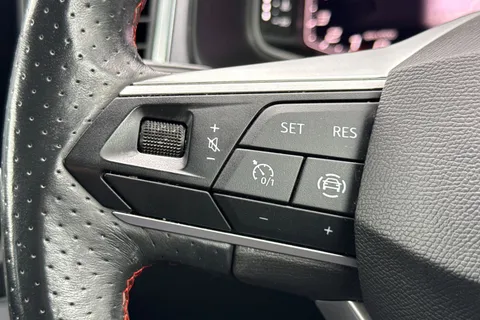 GX72XYJ SEAT Ateca 1.5 TSI EVO FR Sport Euro 6 (s/s) 5dr Thumbnail #39