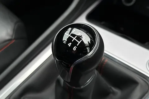 GX72XYJ SEAT Ateca 1.5 TSI EVO FR Sport Euro 6 (s/s) 5dr Thumbnail #43