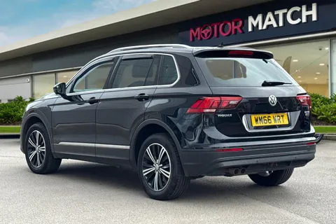 WM66WRT Volkswagen Tiguan 2.0 TDI BlueMotion Tech SE Navigation DSG 4Motion Euro 6 (s/s) 5dr Thumbnail #3