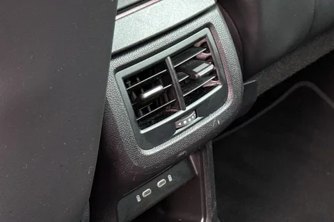 YR21DWD SEAT Ateca 2.0 TDI XPERIENCE Lux DSG Euro 6 (s/s) 5dr Thumbnail #34