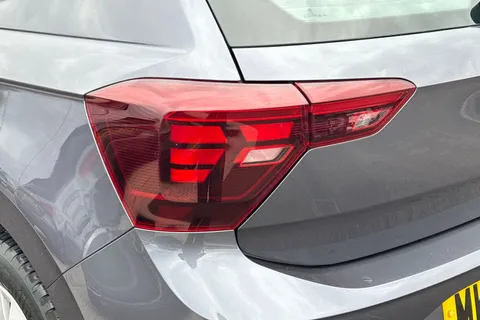 MK72LFN Volkswagen Polo 1.0 Life 5dr **REAR VIEW CAMERA** Thumbnail #7