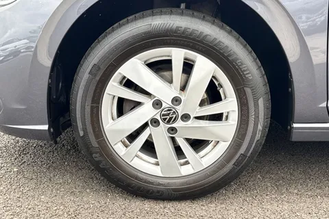 MK72LFN Volkswagen Polo 1.0 Life 5dr **REAR VIEW CAMERA** Thumbnail #11