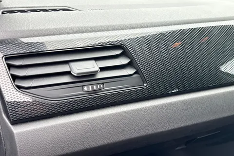 MK72LFN Volkswagen Polo 1.0 Life 5dr **REAR VIEW CAMERA** Thumbnail #27