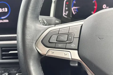 MK72LFN Volkswagen Polo 1.0 Life 5dr **REAR VIEW CAMERA** Thumbnail #29