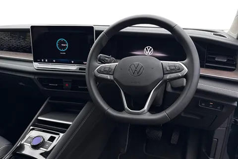 KS75HVF Volkswagen Tayron 1.5 eTSI Elegance 5dr DSG7 [7 Seat] **LEATHER** Thumbnail #19