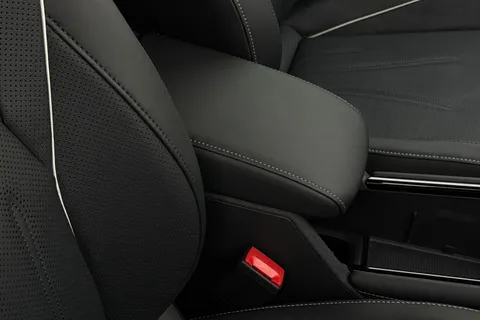 KS75HVF Volkswagen Tayron 1.5 eTSI Elegance 5dr DSG7 [7 Seat] **LEATHER** Thumbnail #37