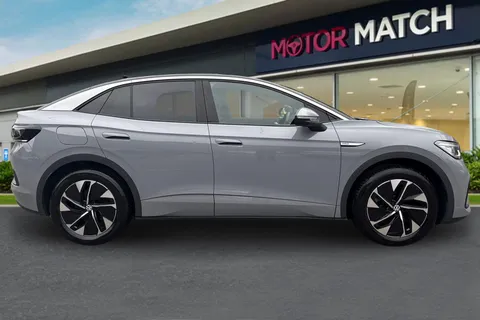 DF23ZGP Volkswagen ID.5 Pro Performance 77kWh Style Auto 5dr Thumbnail #4