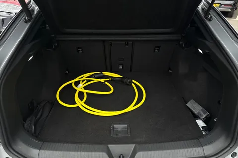 DF23ZGP Volkswagen ID.5 Pro Performance 77kWh Style Auto 5dr Thumbnail #10
